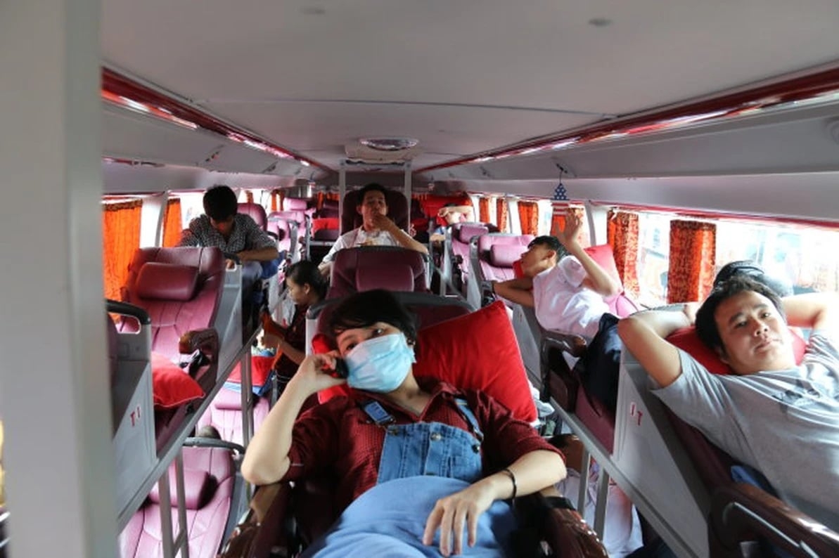 Không nên cấm xe khách giường nằm mà siết chặt phương tiện và người lái