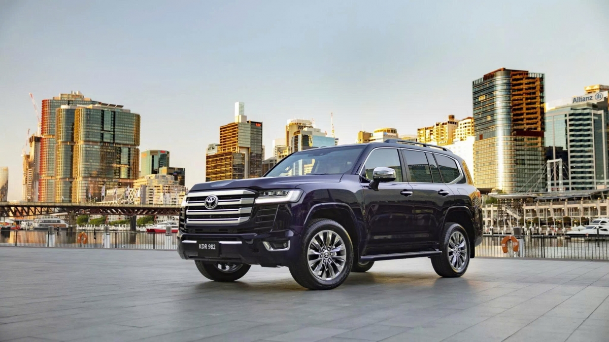 Toyota Land Cruiser lập kỷ lục với hơn 100.000 xe bán ra năm 2024