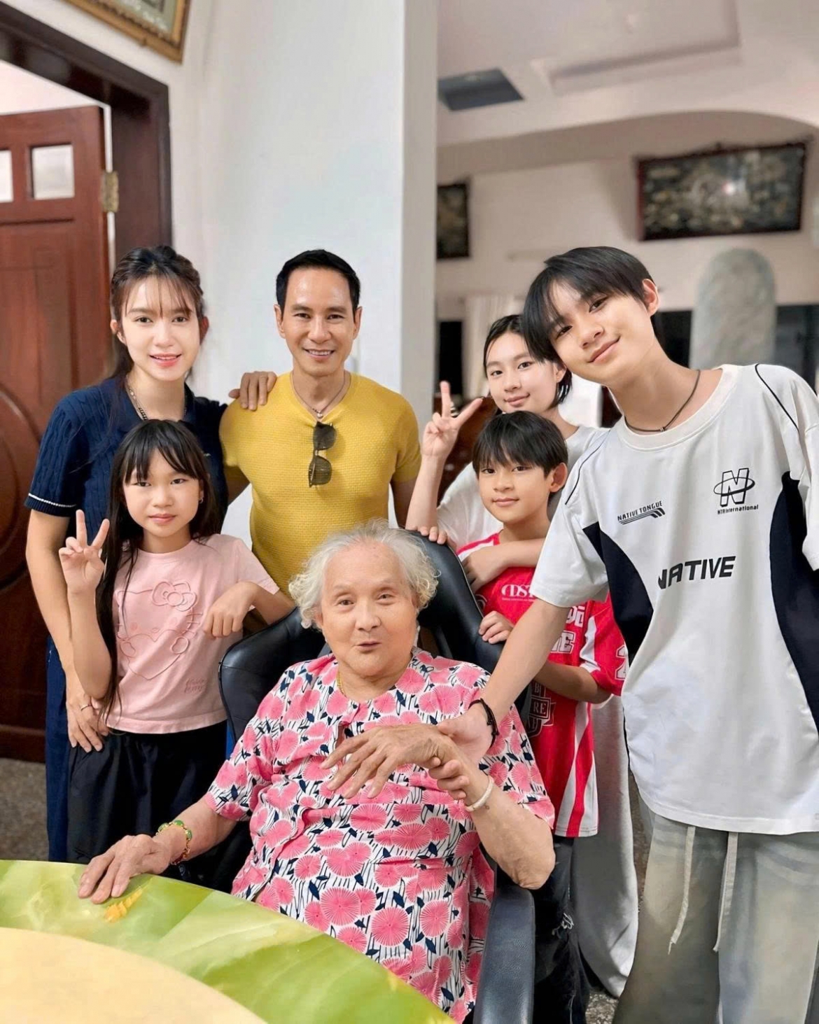 sao viet 27 8 diep lam anh don sinh nhat ben ban trai kem 11 tuoi hinh anh 2