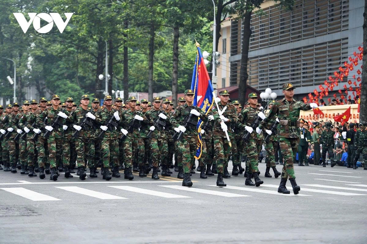 foreign military contingents march in vietnam s national day celebration picture 10 foreign military contingents march in vietnam s national day celebration picture 10