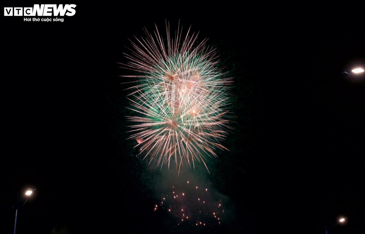 city skies light up with fireworks celebrating vietnam s 80th national day picture 10 city skies light up with fireworks celebrating vietnam s 80th national day picture 10