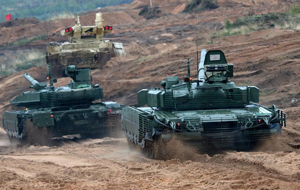 linh kien ngoai trong xe tang nga ukraine canh bao got chan asin cua phuong tay hinh anh 1