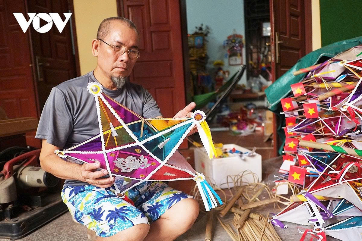 last guardians of traditional mid-autumn festival toys on the outskirts of hanoi picture 14