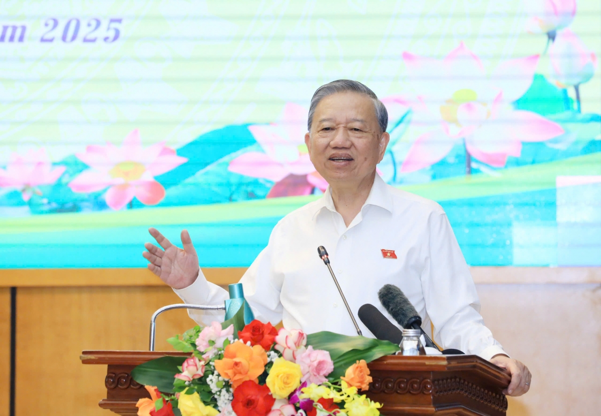 tổng bí thư tô lâm tiếp xúc cử tri hà nội trước kỳ họp thứ 10 quốc hội khoá xv hình ảnh 2 tong bi thu to lam tiep xuc cu tri ha noi truoc ky hop thu 10 quoc hoi khoa xv hinh anh 2