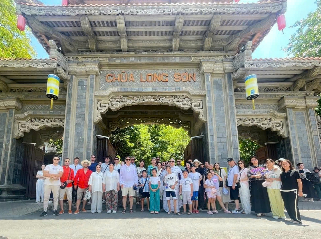 vietnam s leading dmc victoria tour expands its market at ite hcmc 2025 picture 4
