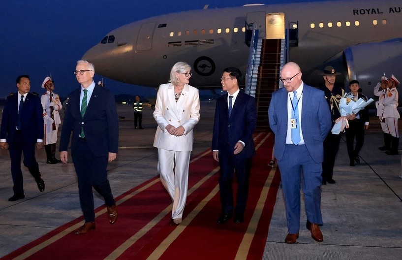 australian governor-general arrives in hanoi for state visit to vietnam picture 1 australian governor-general arrives in hanoi for state visit to vietnam picture 1