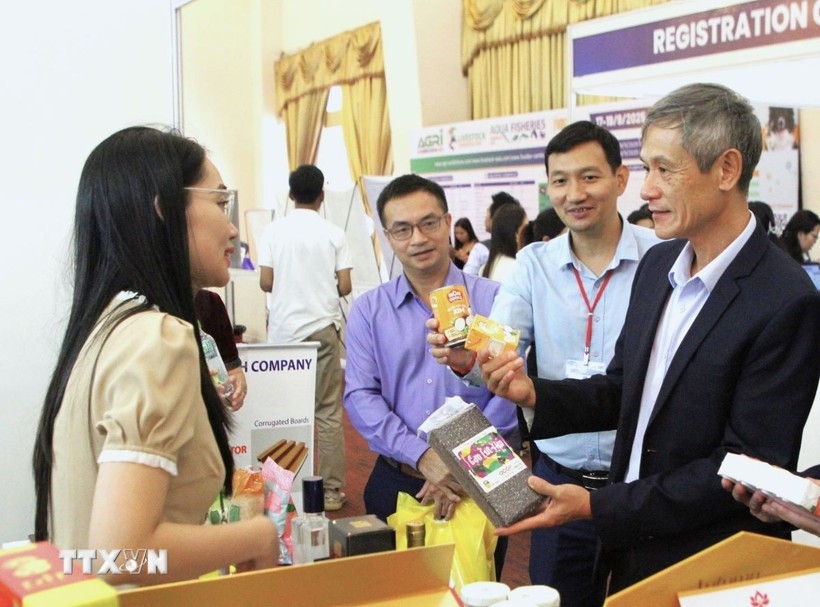 vietnam, cambodia deepen trade ties through agricultural expo in phnom penh picture 1