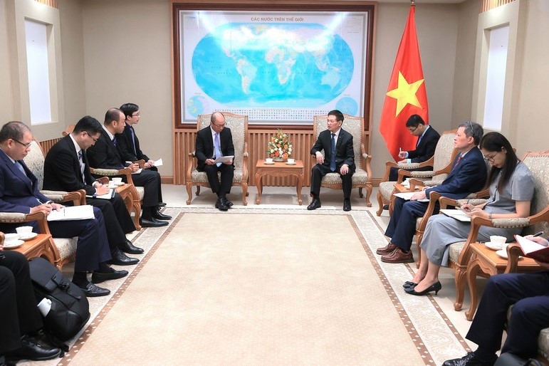 toyota keen to broaden green vehicle investment in vietnam picture 2