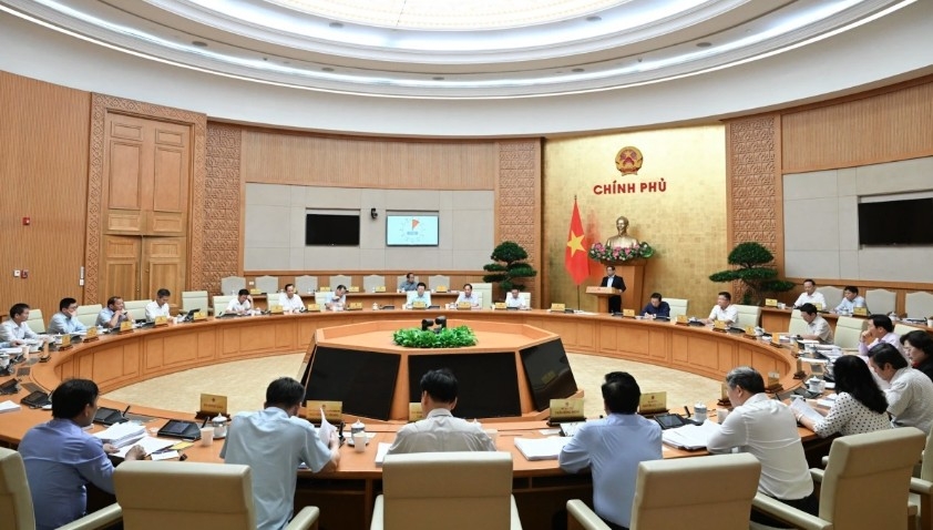 pm chinh underscores lawmaking as vietnam s key strategic breakthrough picture 2