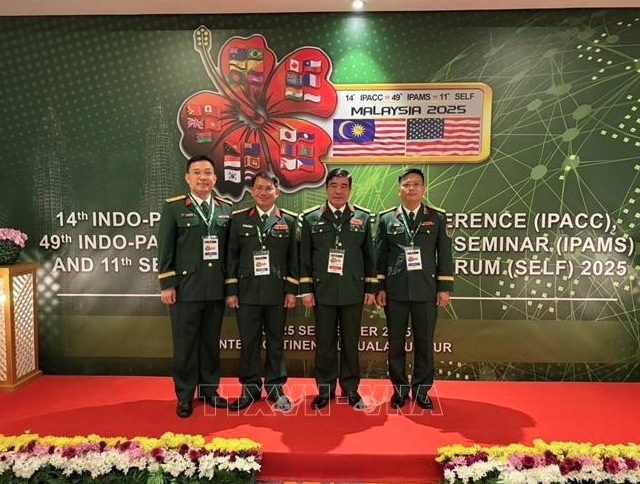 vietnam attends regional military cooperation conferences picture 1