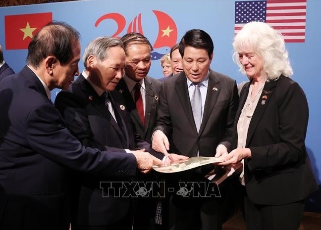 State President hails Vietnam-US reconciliation as proof of tolerance power
