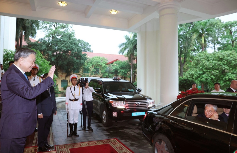 russian state duma chairman concludes official visit to vietnam picture 1