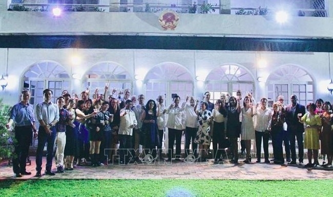 vietnam, cuba toast enduring friendship at caracas gathering picture 1 vietnam, cuba toast enduring friendship at caracas gathering picture 1