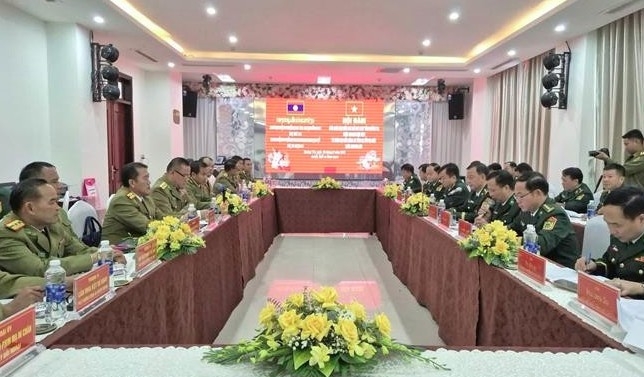 quang tri, savannakhet coordinate to safeguard border security, order picture 1 quang tri, savannakhet coordinate to safeguard border security, order picture 1
