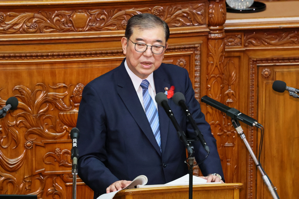 nhk thu tuong nhat ban ishiba shigeru co kha nang se tu chuc ngay mai 8 9 hinh anh 1