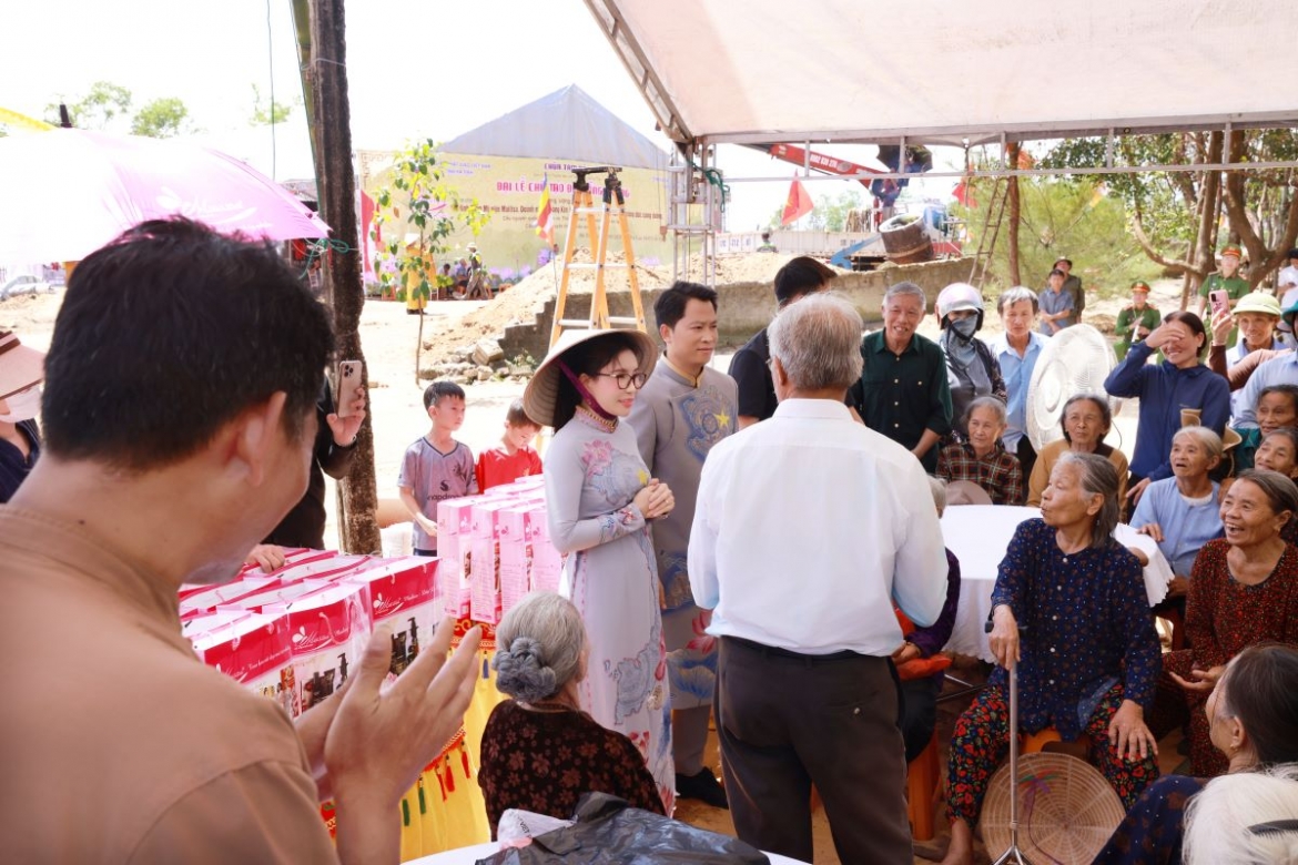 mailisa phat tam 1 ty dong duc chuong mua vu lan mot tieng chuong ngan loi hieu hanh hinh anh 3