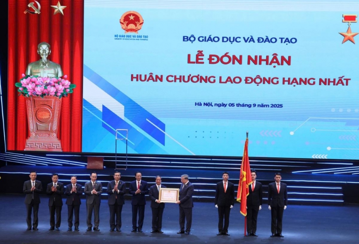 le ky niem 80 nam truyen thong nganh giao duc va khai giang nam hoc 2025 - 2026 hinh anh 3
