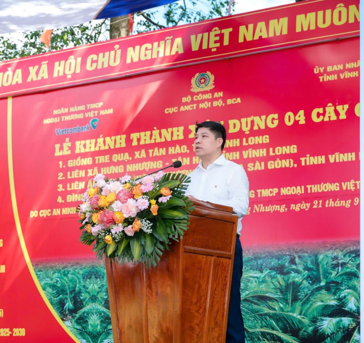 vinh long khanh thanh 4 cau giao thong nong thon do bo cong an va vietcombank xay dung hinh anh 1