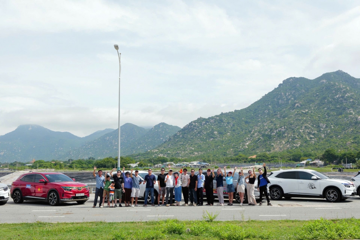 200 xe o to vinfast khoi hanh xuyen viet trong hanh trinh wonder trip 2025 hinh anh 3