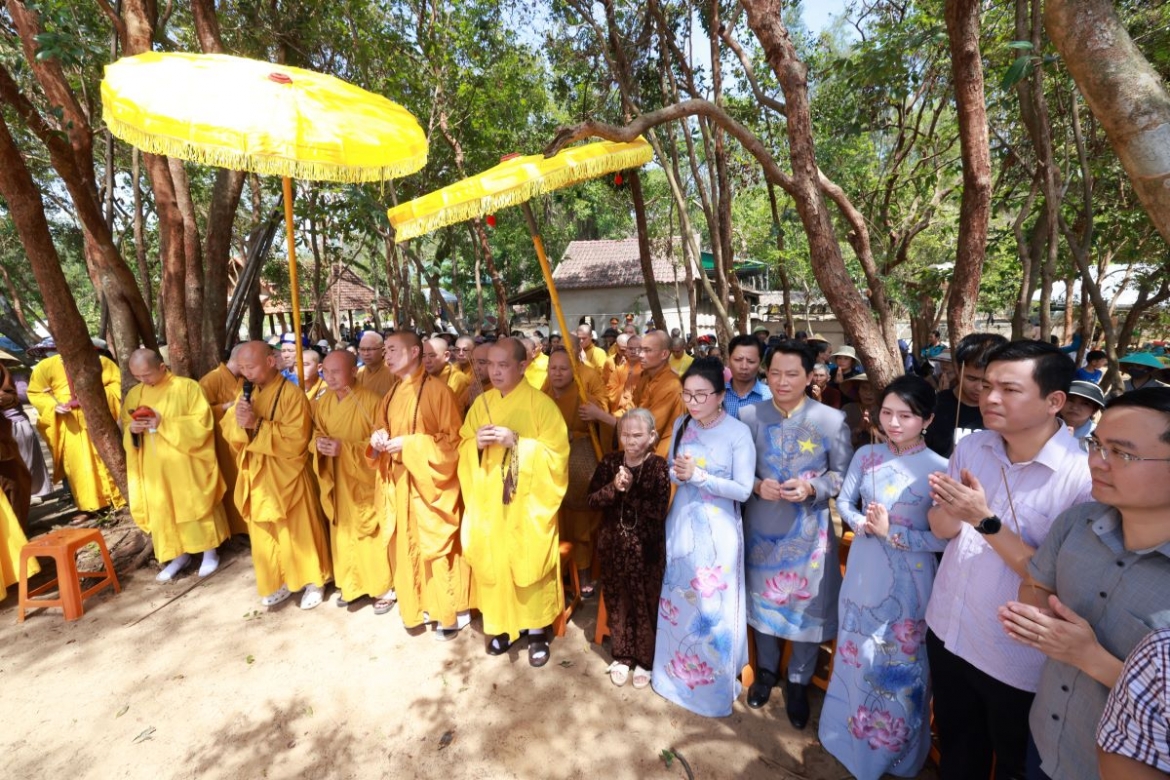 mailisa phat tam 1 ty dong duc chuong mua vu lan mot tieng chuong ngan loi hieu hanh hinh anh 5
