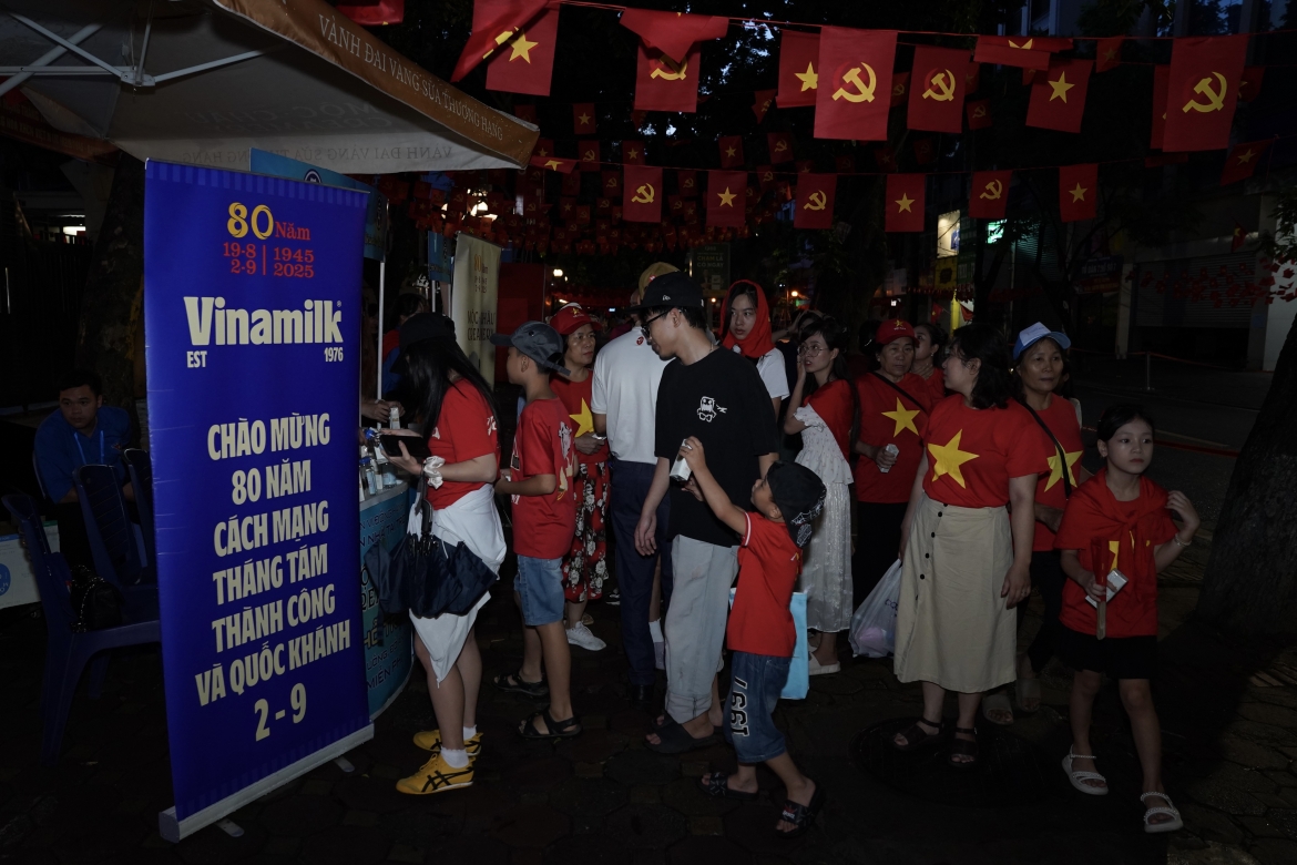 vinamilk hoa nhip cung trieu trai tim mung 80 nam quoc khanh hinh anh 2