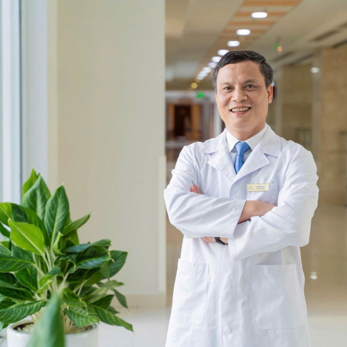 30 nam chon loi di kho va nga re bat ngo cua doi tay vang ngoai khoa hinh anh 1