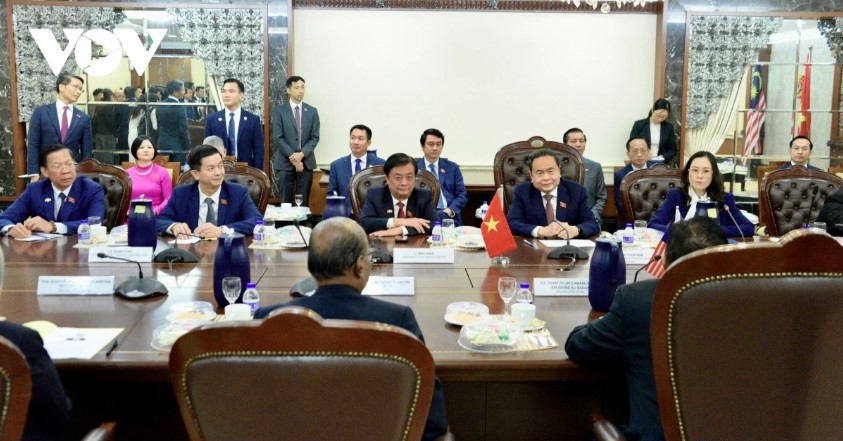 vietnam, malaysia pledge stronger parliamentary and asean cooperation picture 2