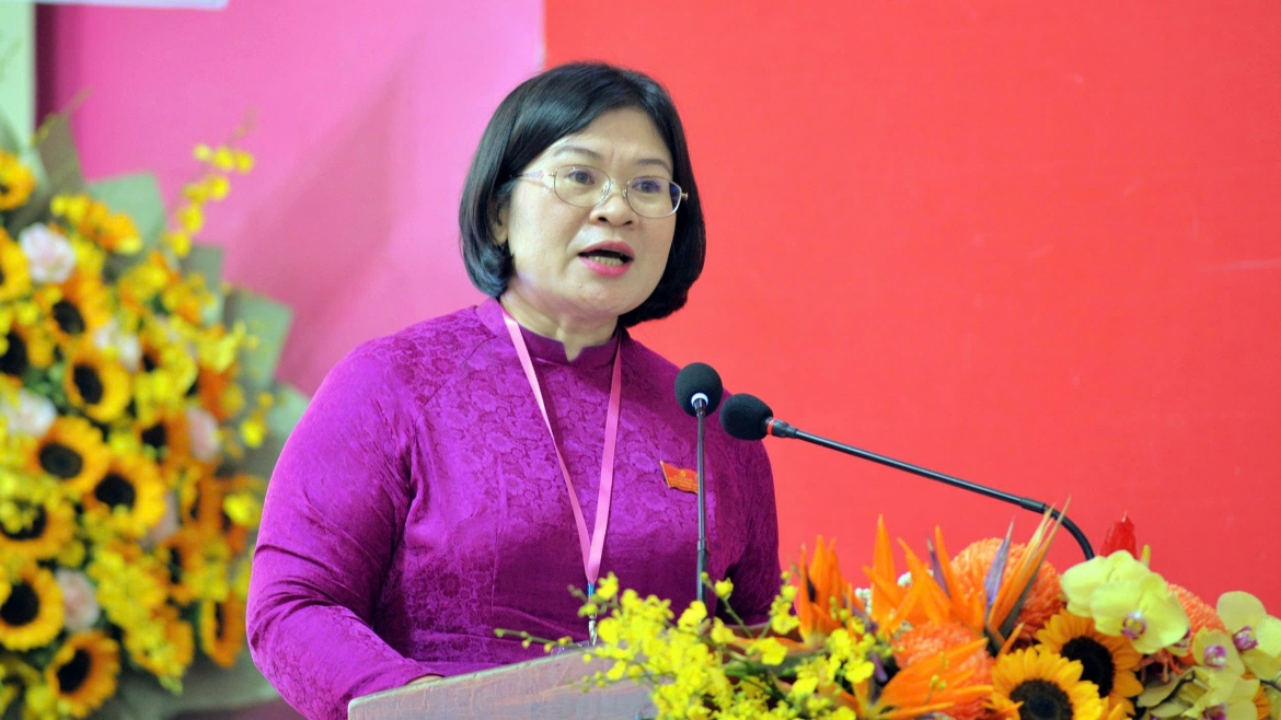 ba van thi bach tuyet giu chuc pho bi thu thanh uy tp.hcm hinh anh 1