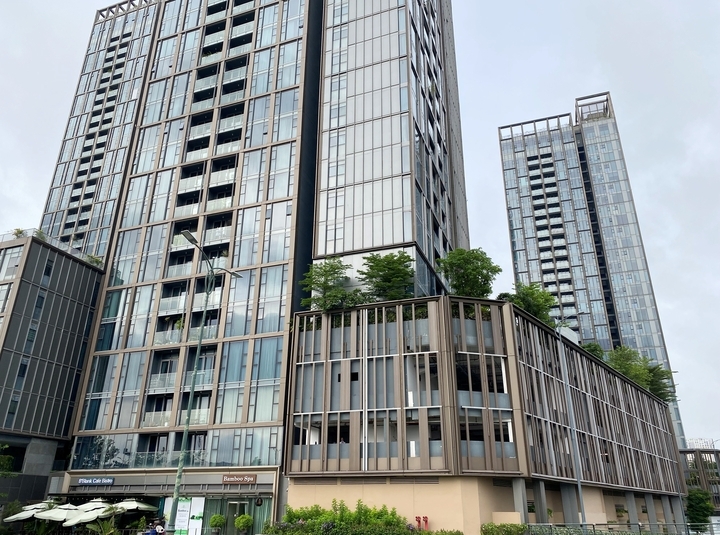 Môi giới bất động sản ở TP.HCM khóc ròng vì tháng cô hồn