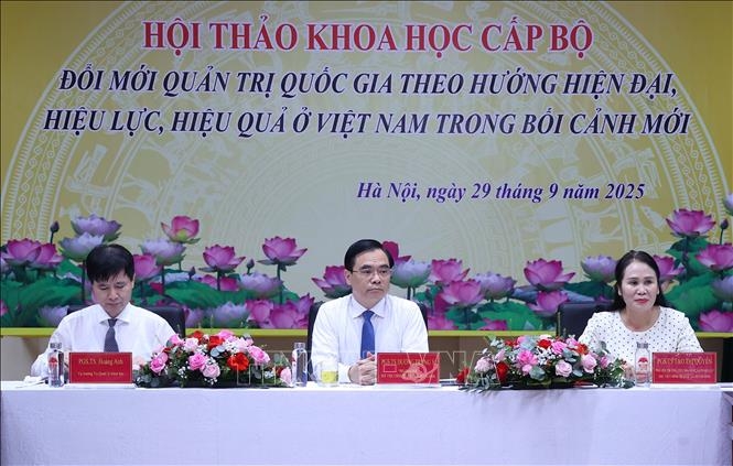 Đổi mới quản trị quốc gia trong bối cảnh mới