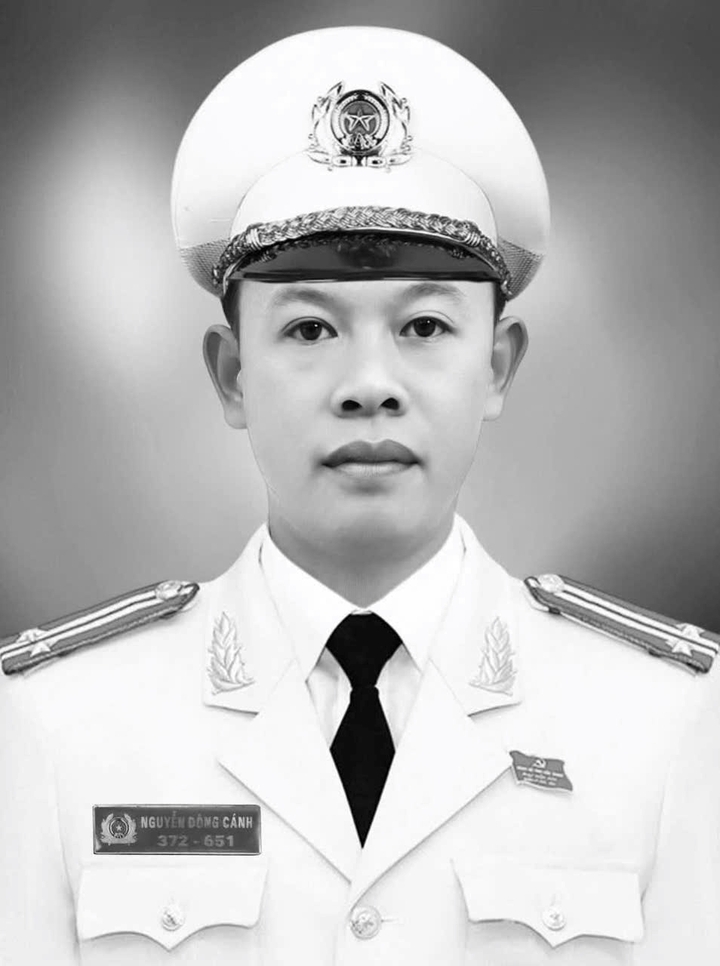 Thiếu tá Công an ở Đắk Lắk hy sinh:Vợ đang mang thai, con trai mới ngày đầu đi học