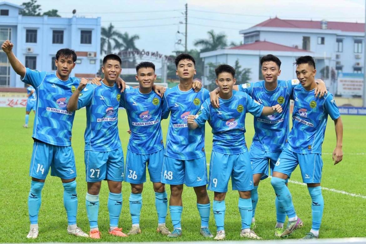 sOc mot doi bong giai hang nhat quoc gia bo giai, vpf phai boc tham lai hinh anh 1
