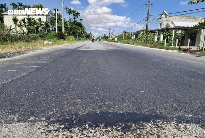 Da nang quoc lo 14e hon 1.800 ty moi tham nhua da bong troc, va chang va dup hinh anh 6