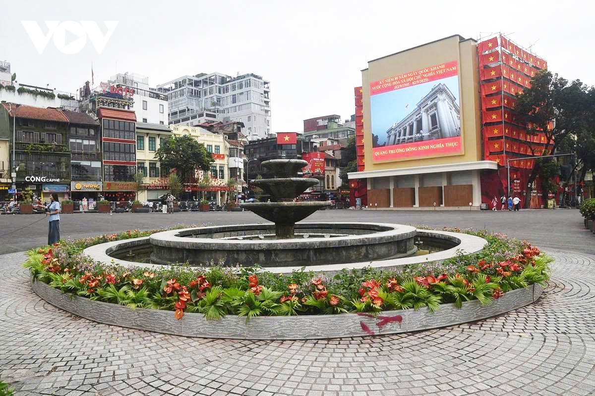 hanoi s dong kinh-nghia thuc square gets new look after first renovation phase picture 1