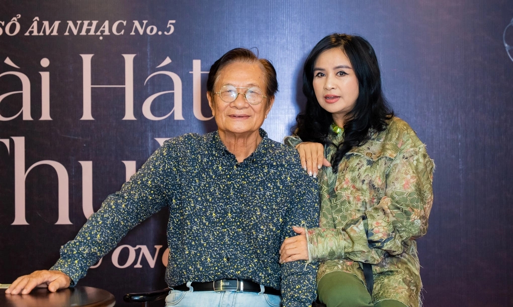 sao viet 17 9 khanh thi khoc o san bay sau thanh cong cua phan hien hinh anh 5