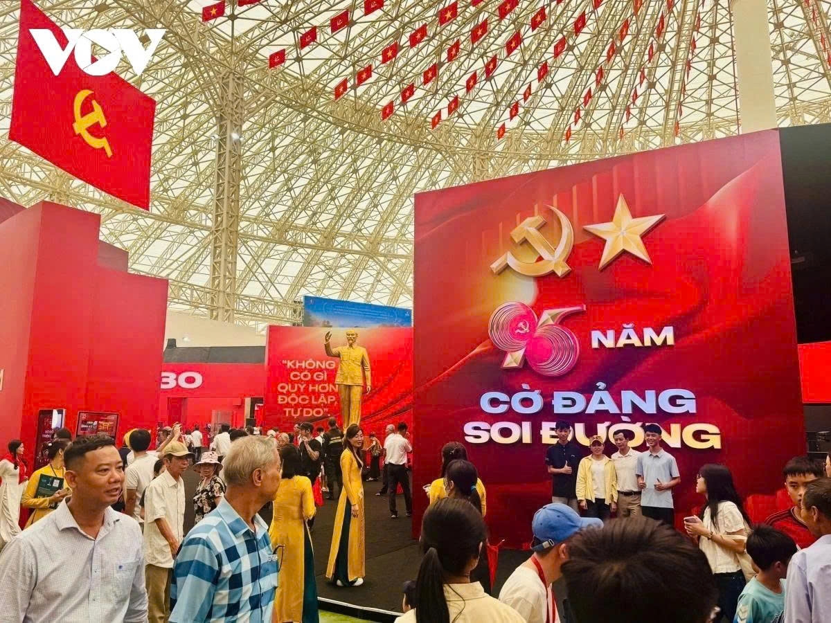 exhibition on 80 years of vietnam s development draws record 4 million visitors picture 1 exhibition on 80 years of vietnam s development draws record 4 million visitors picture 1