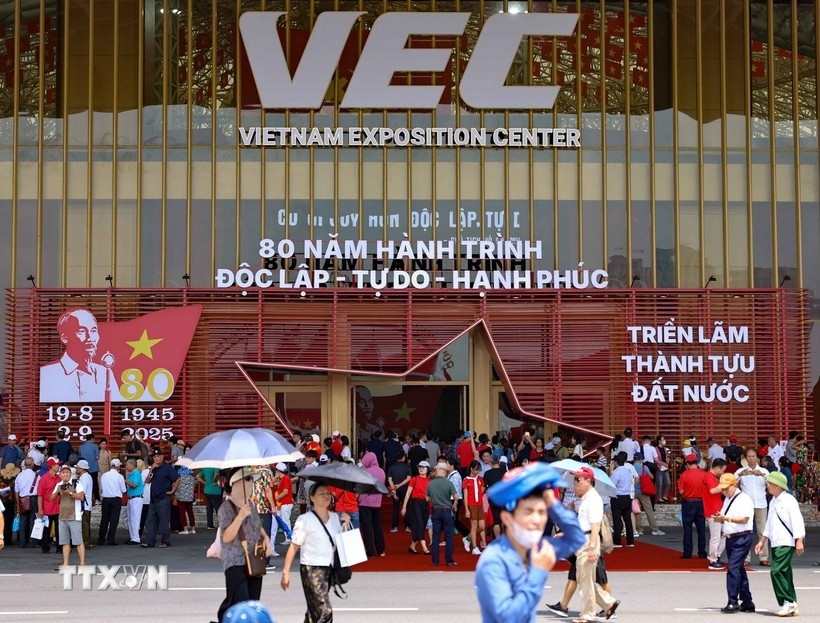 vietnam s tourism booms over national day holiday picture 1