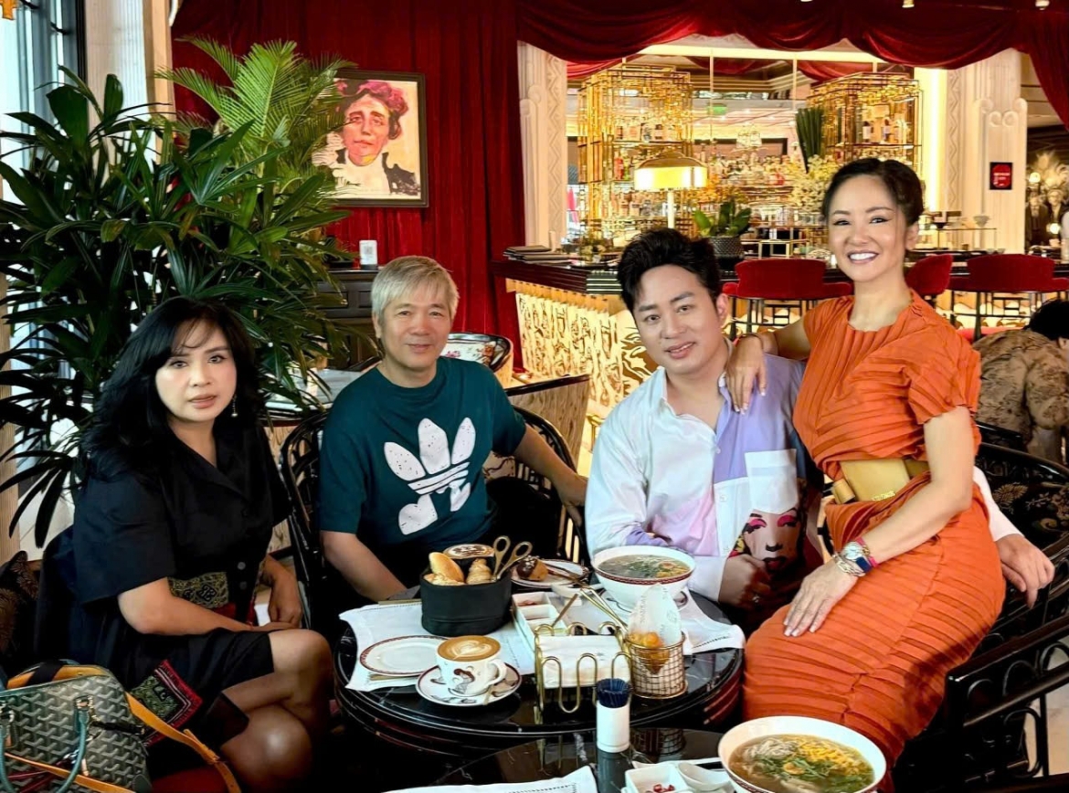 sao viet 8 9 cap song sinh nha ho ngoc ha quan quyt ben ong ba noi hinh anh 4