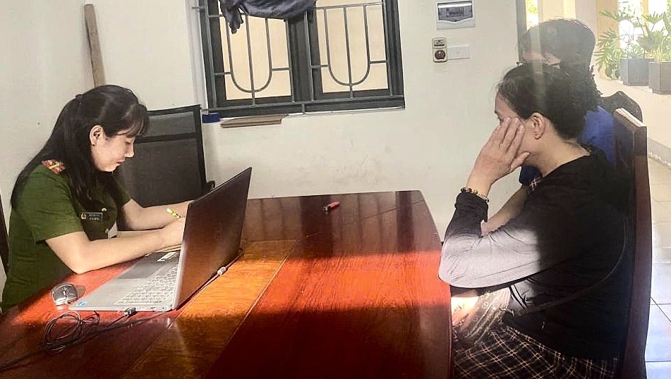 Mẹ nhanh trí báo công an, con thoát khỏi bẫy lừa đảo qua điện thoại