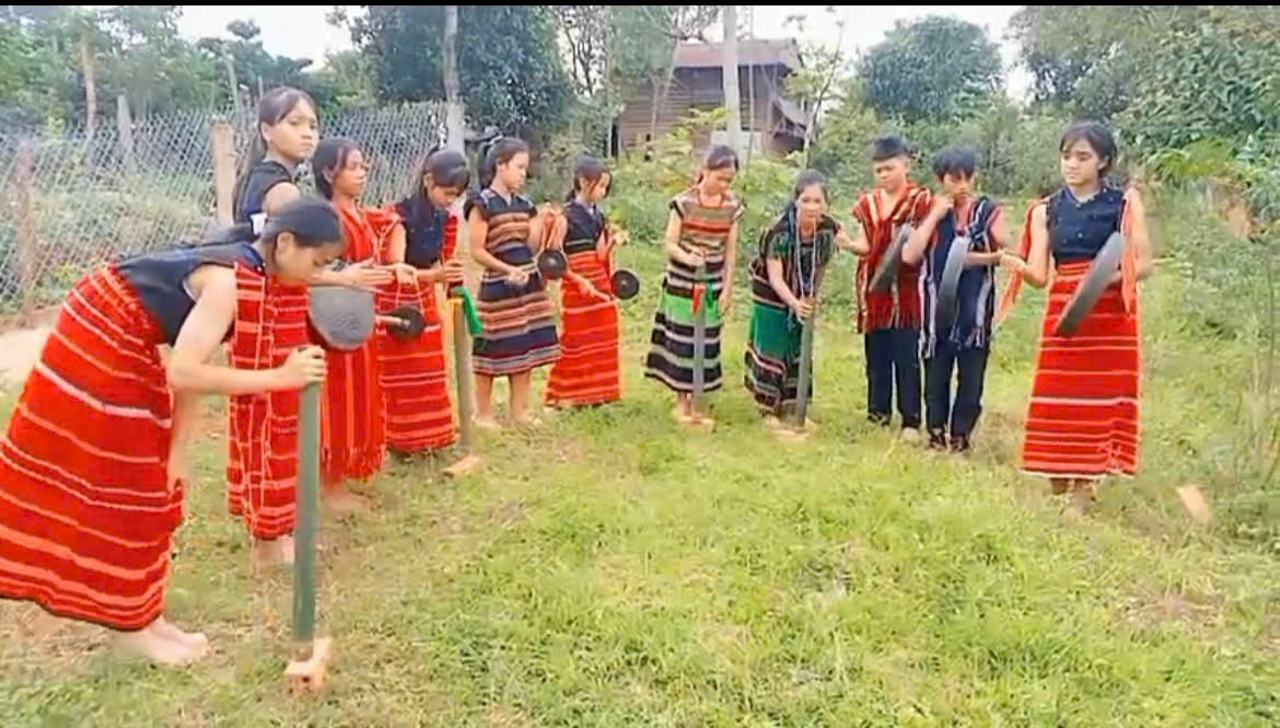 gong prak - bau vat cua nguoi m nong hinh anh 1