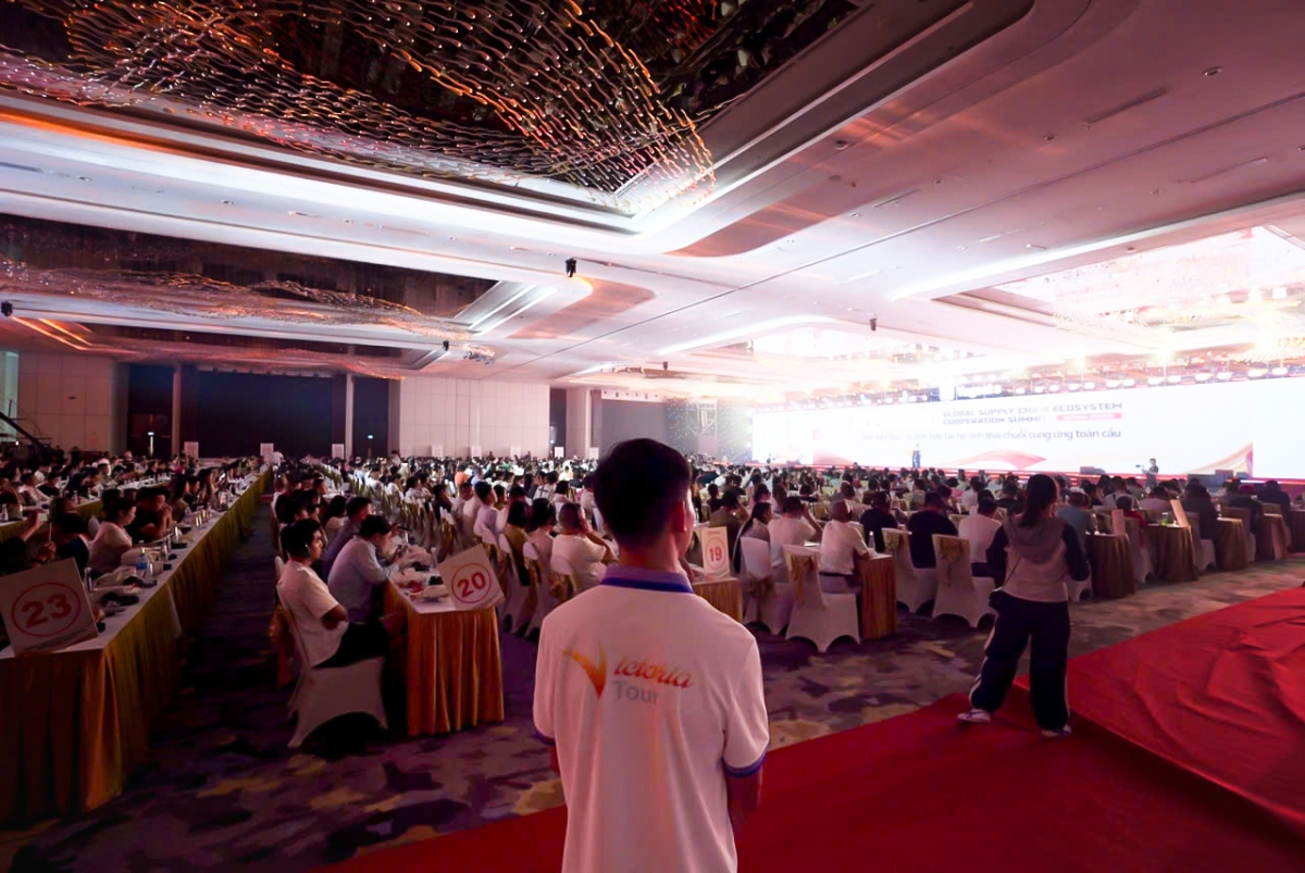hanoi welcomes a mice tourism group of 1,000 people from china picture 3