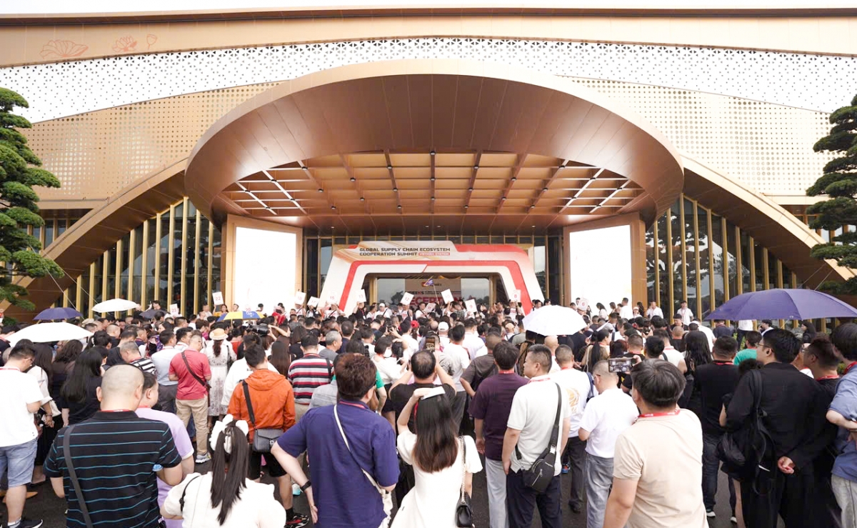 hanoi welcomes a mice tourism group of 1,000 people from china picture 5
