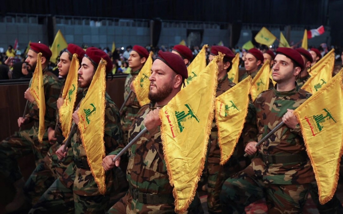 cac phe phai palestine giao nop vu khi tai trai ti nan lon nhat o lebanon hinh anh 1