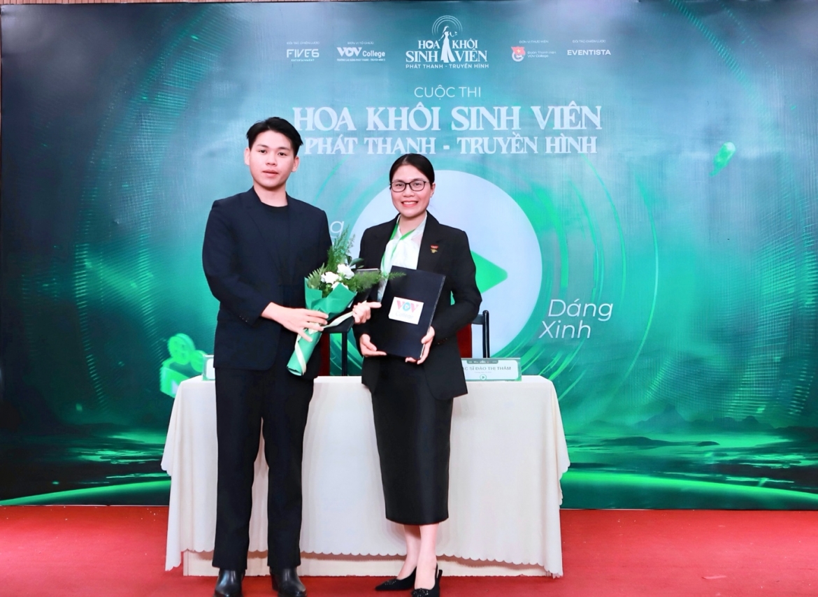 hoa khoi sinh vien phat thanh - truyen hinh 2025 ton vinh nu sinh thoi dai so hinh anh 4