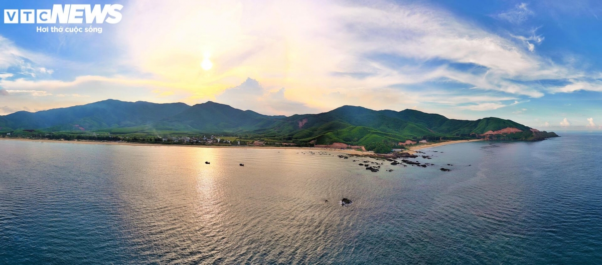 lo dieu fishing village - where nets bloom like flowers on the sea picture 17