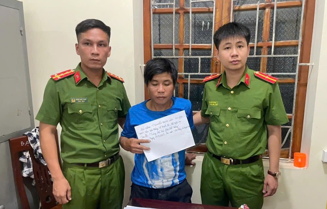 bat giu doi tuong tang tru trai phep chat ma tuy hinh anh 1