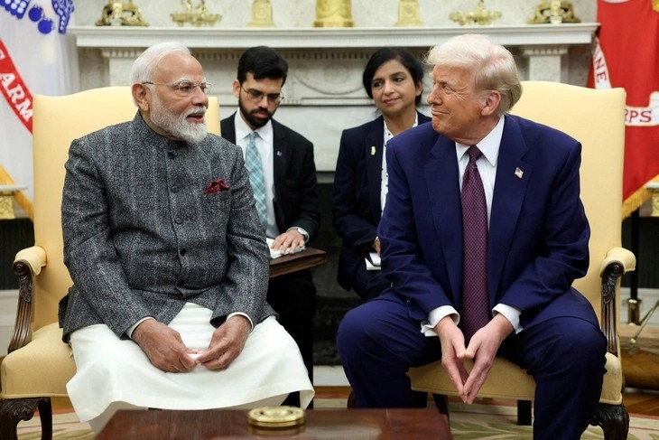 Thủ tướng Ấn Độ Narendra Modi và ông Trump tại Nhà Trắng. Thủ tướng Ấn Độ Narendra Modi và ông Trump tại Nhà Trắng.