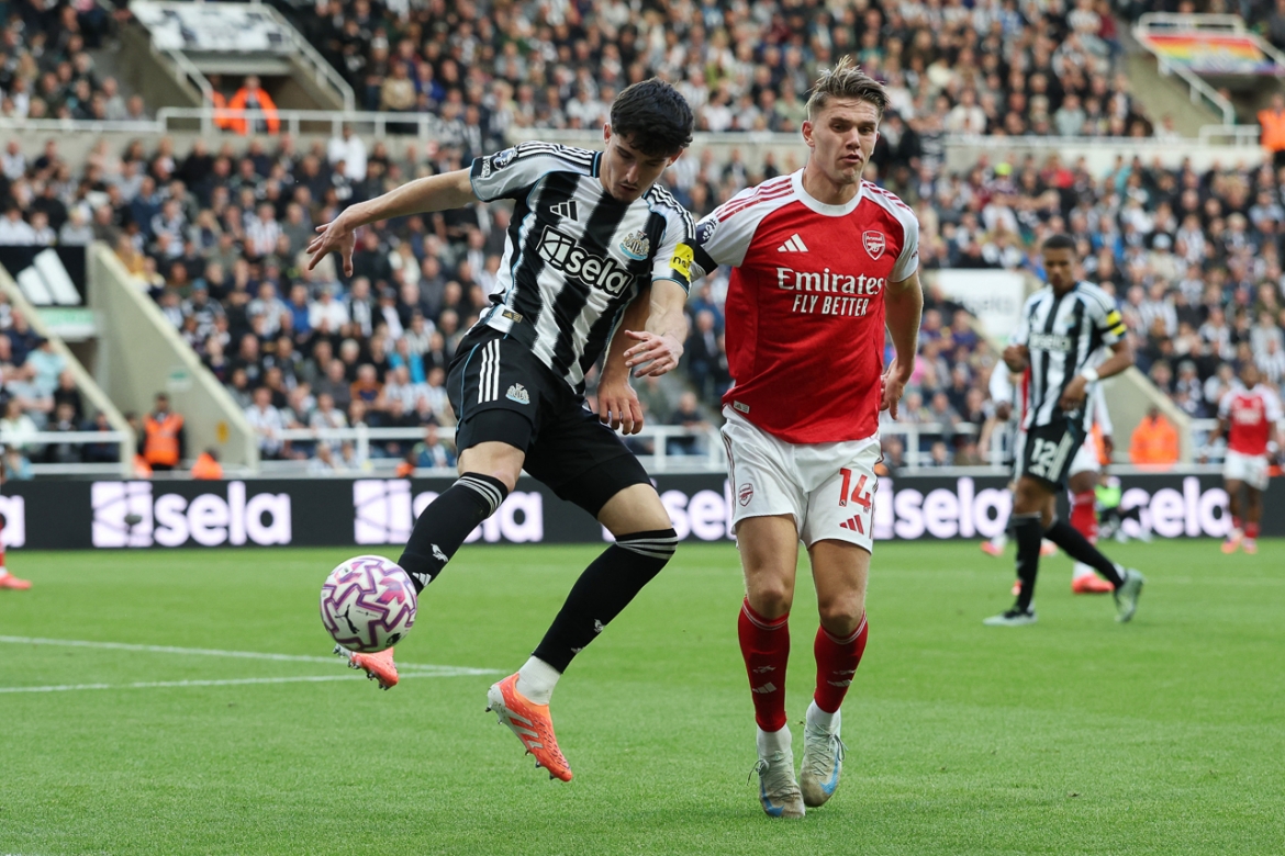 ket qua ngoai hang anh hom nay 29 9 thang nguoc kich tinh, arsenal gianh lai vi tri nhi bang hinh anh 24
