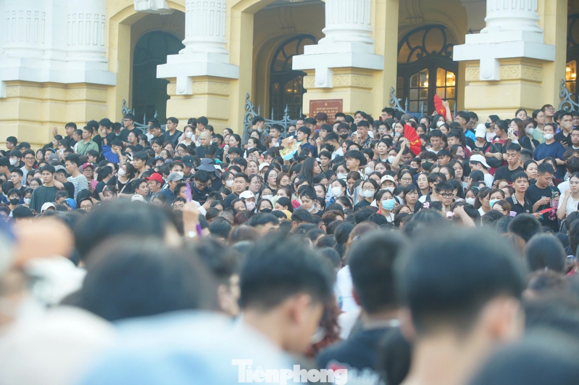 giai ma thanh cong cua mua do va cac concert quoc gia , mv yeu nuoc hinh anh 4