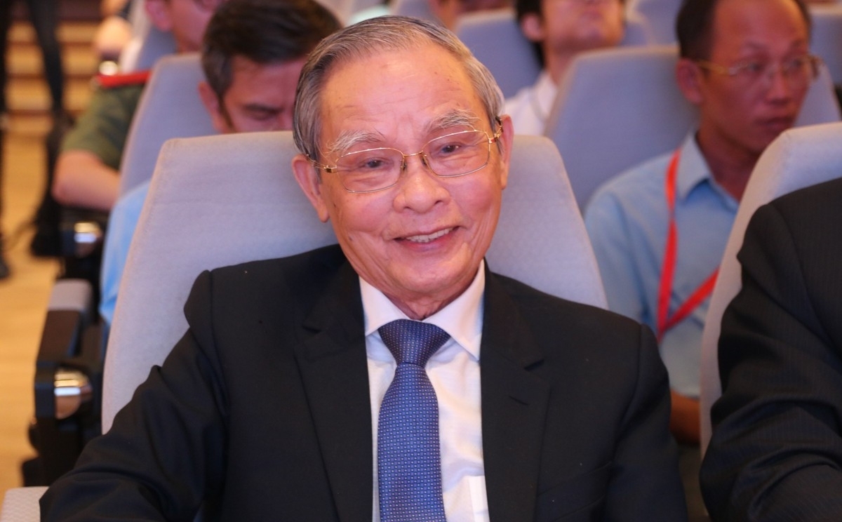 Nghỉ hưu nhưng không nghỉ làm